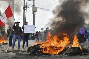 Protestas en Perú en defensa de Castillo