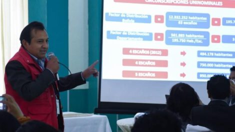 Distribución de recursos y escaños propuesta por la Gobernación de Oruro
