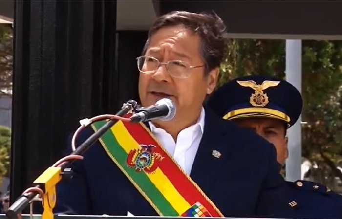 Defender al Estado en el acto de graduación de nuevos militares