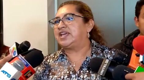Informe sobre paro cruceño solicitado al gobernador Luis Fernando Camacho