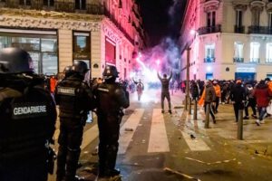 Arrestos en Francia por protestas luego del Mundial