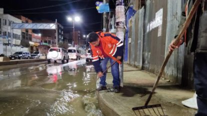 Basura en las calles provoca taponamientos en el sistema de alcantarillado