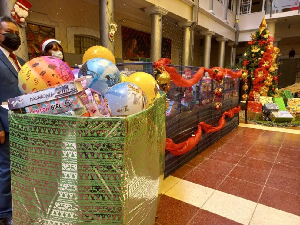 Teletón 2022 recolecta juguetes para Navidad