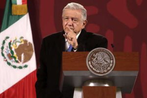 Expulsión de embajador en Perú