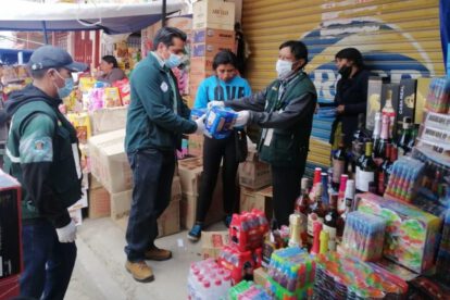 Venta de bebida sin registro sanitario durante operativo de control
