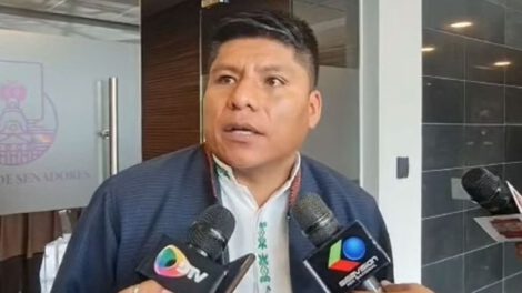Leonardo Loza sugiere chicotear a renovadores que pactan con la derecha