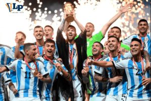 Copa del Mundo Qatar 2022 con Lionel Messi y Julián Álvarez