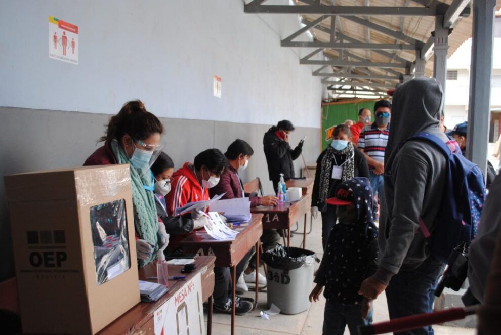 Actualización de recintos electorales en Oruro