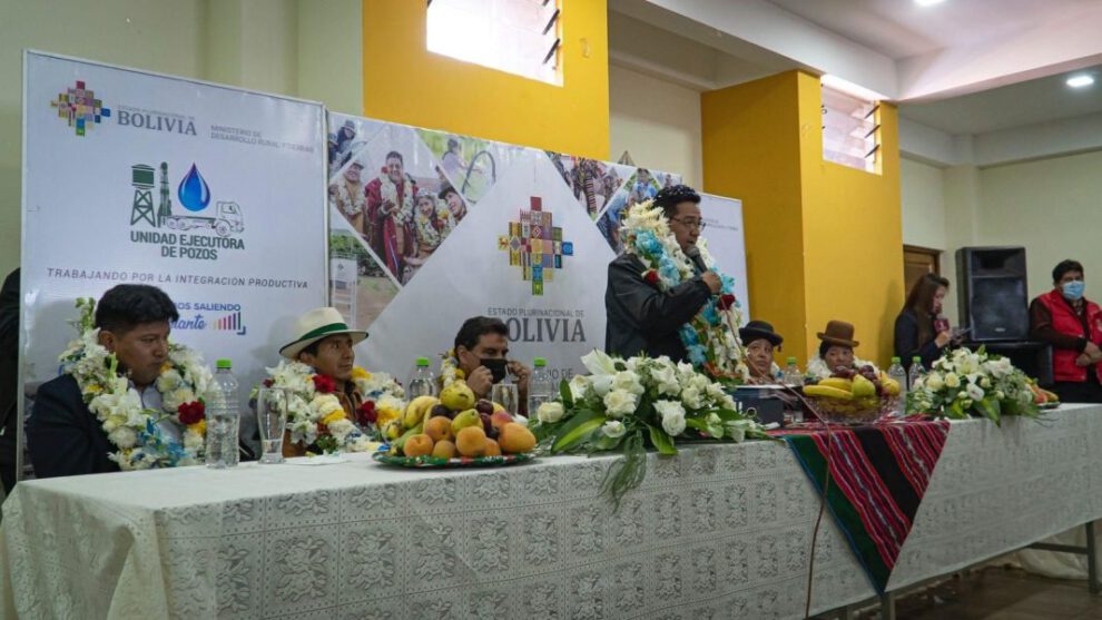 Perforación de pozos en Oruro para paliar la sequía