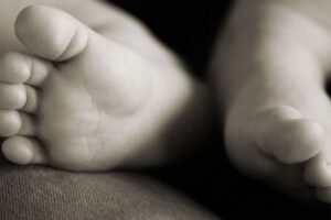 Infanticidio en El Alto: Fiscalía investiga la muerte de un niño de 7 años