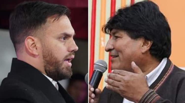 Devolución de teléfono móvil por Evo Morales a Eduardo Del Castillo