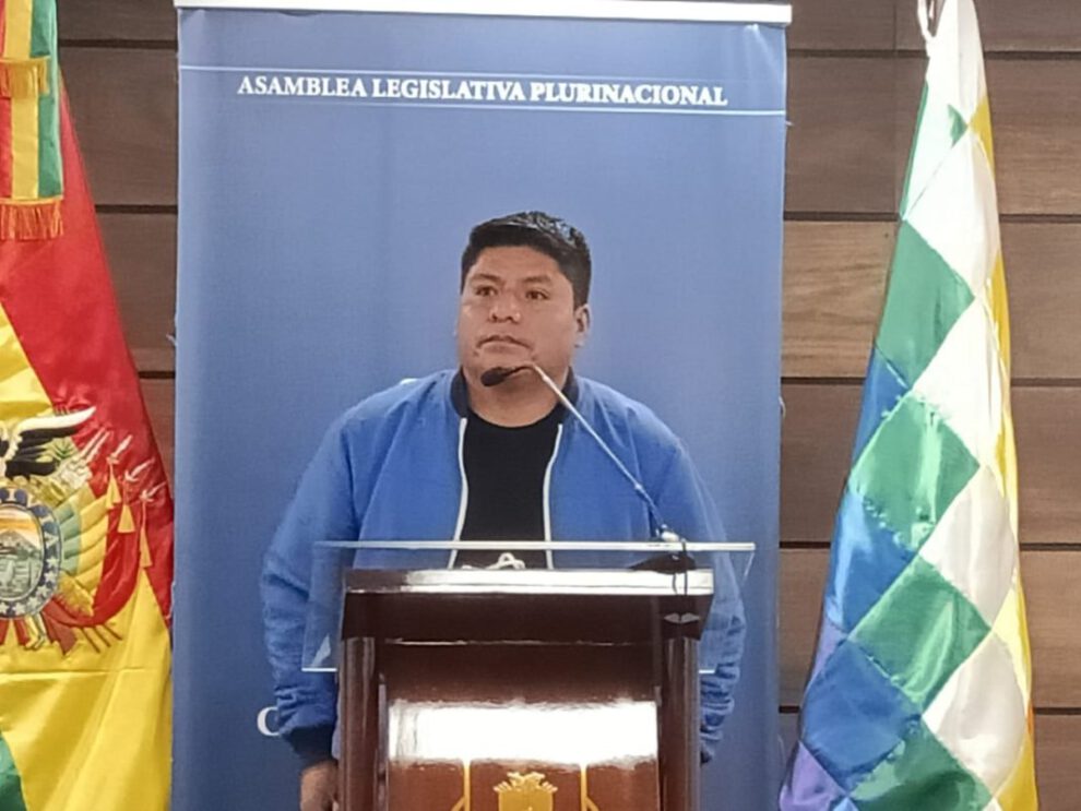 Ampliado nacional del MAS con Leonardo Loza