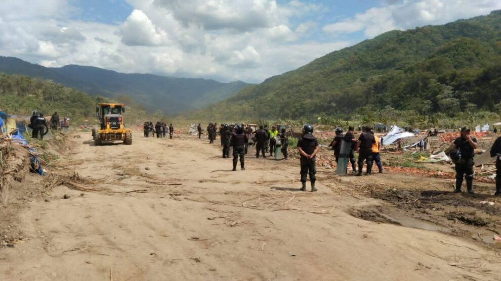 Aprehensiones por avasallamientos en La Paz