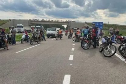 Bloqueos en Santa Cruz por la liberación de Luis Fernando Camacho