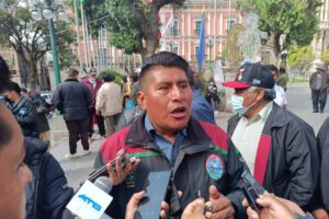 Fernando Camacho no puede ser liberado ni salir de La Paz