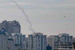 Rusia bombardea Ucrania con misiles