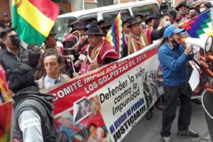 Agresión a opositores en La Paz