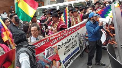Agresión a opositores en La Paz