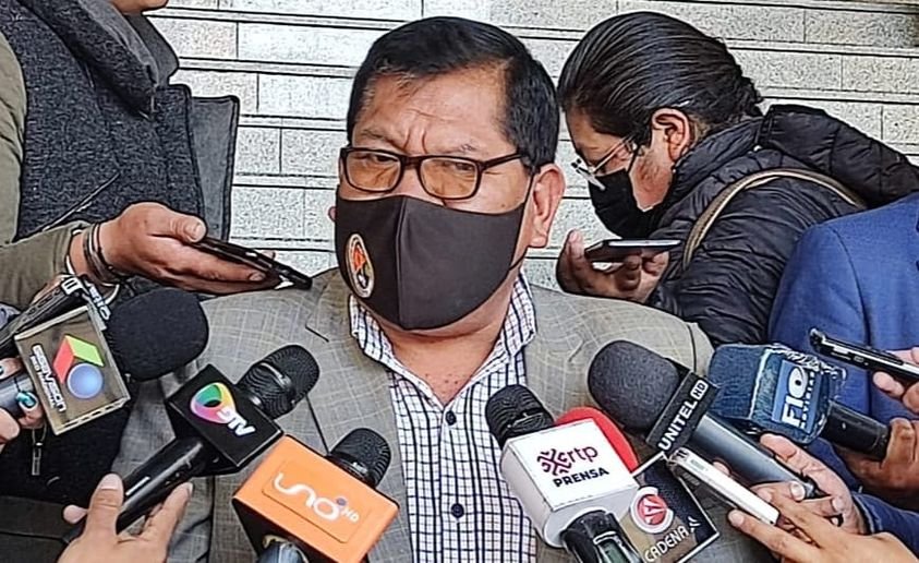 Evo Morales debe acompañar a Camacho en Chonchocoro