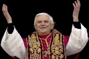 Fallece el Papa emérito Benedicto XVI