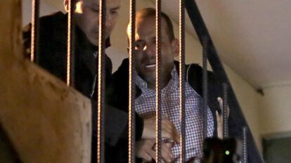 Luis Fernando Camacho permanece detenido en Chonchocoro