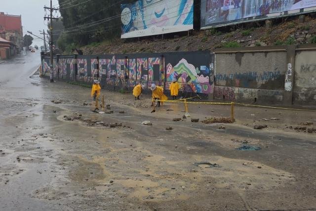 Intensas lluvias en La Paz provocan emergencias y crecida de ríos