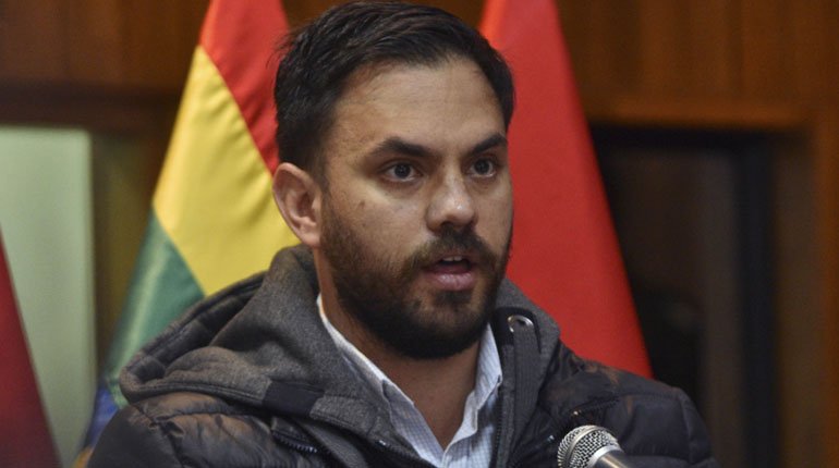 Interpelación al ministro de Gobierno Eduardo Del Castillo por excesos policiales en Santa Cruz