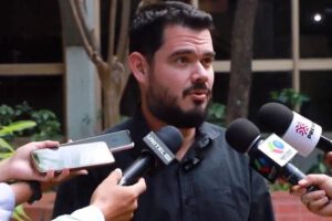 Luis Fernando Camacho ejercerá su cargo desde la sucursal en Chonchocoro