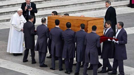 Funeral de Benedicto XVI presidido por el Papa Francisco