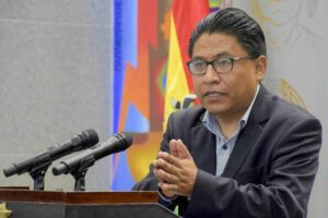 Camacho abandono de funciones