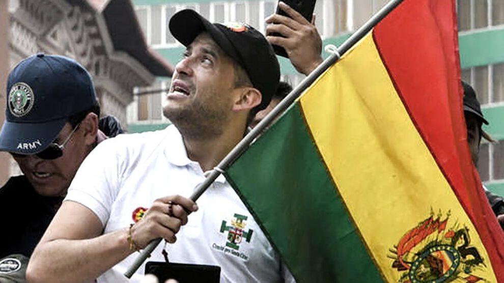 Camacho insta a salvar a Bolivia de la dictadura del MAS
