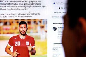 Futbolista iraní condenado por su participación en protestas