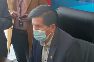 Senador Ajpi afirma que cruceños deben respetar las normas