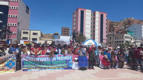 Enlosetado en municipios rurales de Oruro, La Paz y Potosí