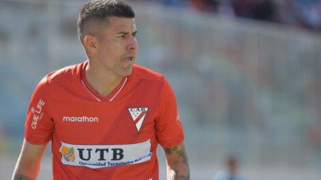 Juan Carlos Arce a sus 37 años se quedó sin equipo