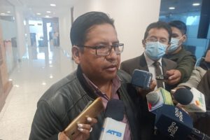 Reglamento de elecciones judiciales propuesto por Juan José Jáuregui del MAS