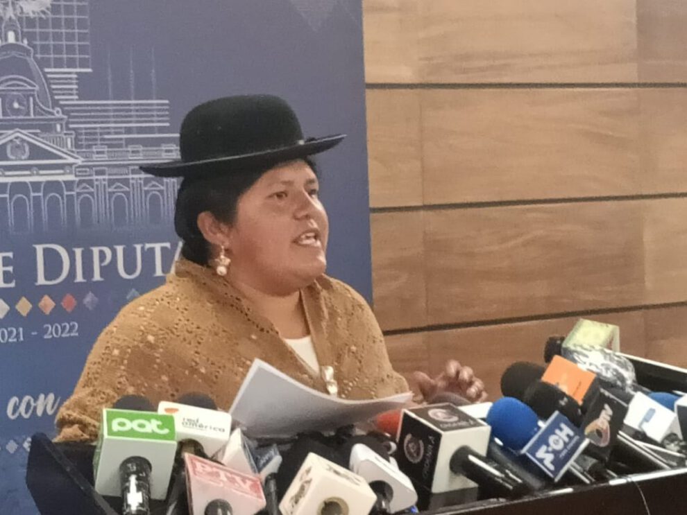 Ponchos Rojos y acusaciones de municiones ilegales en Perú