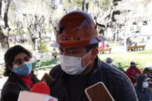 Elías Colque pide se obligue cancelación de aguinaldos