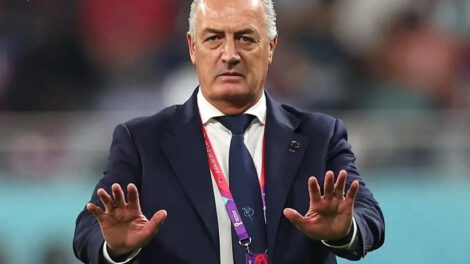 Gustavo Alfaro deja su puesto como director técnico de la selección ecuatoriana