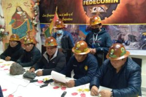 Fedecomin pide 200 ítems de trabajo en Oruro