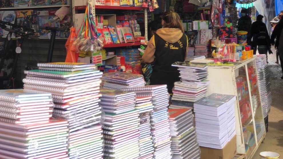 Precios de materiales escolares subieron de precio en todo el país