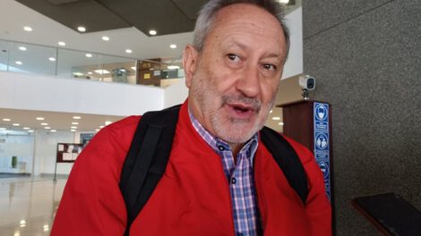 Suplencia gubernamental en Santa Cruz