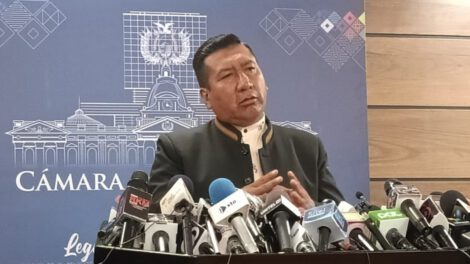 Comisión de Ética del MAS define expulsiones de legisladores