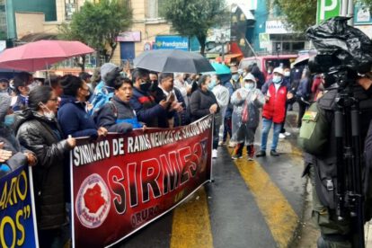 Protesta del Sector Salud en Oruro por ítems y rectoría