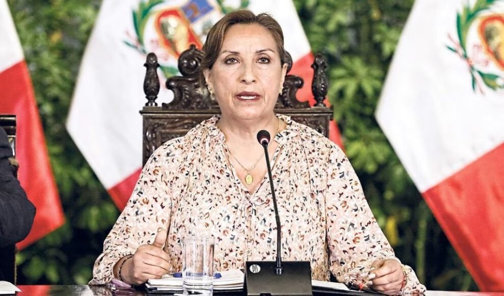 Presidente Boluarte descarta renunciar