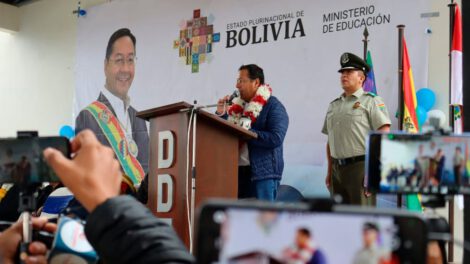 currícula educativa en Bolivia
