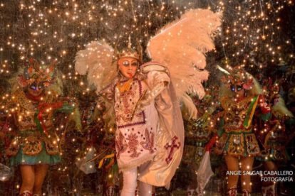 Carnaval de Oruro en la exposición de Angie Salgar en Jujuy