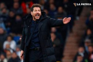 Diego Simeone dirige al Atlético de Madrid