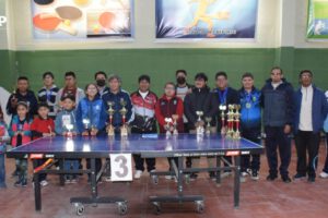Campeones de tenis de mesa Oruro