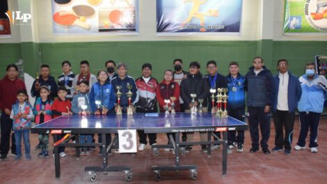 Campeones de tenis de mesa Oruro